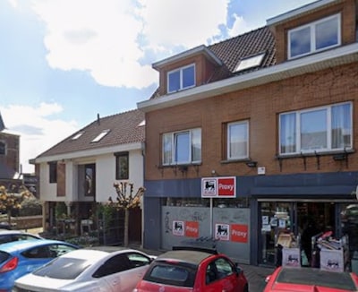 16-jarige overvalt twee keer dezelfde Delhaize in vier dagen, maar mag weer naar huis door plaatsgebrek