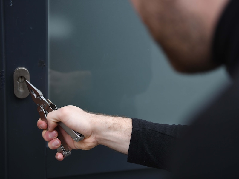 Dieven breken binnen in twee leegstaande woningen in Westerlo
