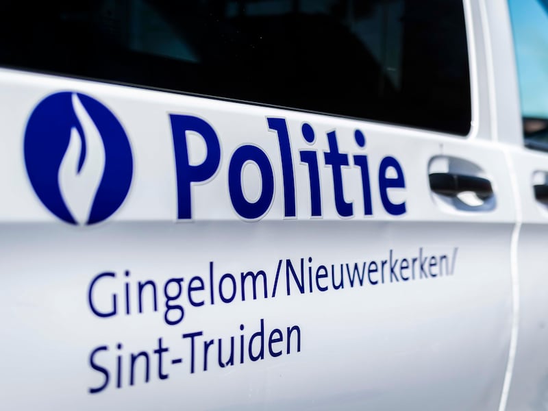 Lokale politie zet drie nieuwe elektrische voertuigen in voor wijkdienst