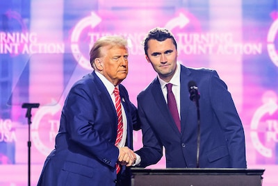 Trump geeft radicale activist Charlie Kirk postuum hoge onderscheiding
