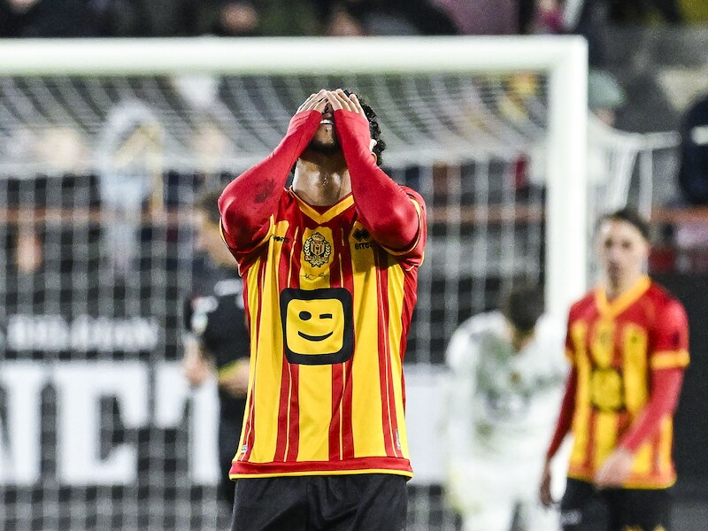 Veel ontgoocheling bij KV Mechelen na late penalty en nederlaag tegen KRC Genk: “We worden er een beetje moedeloos van”