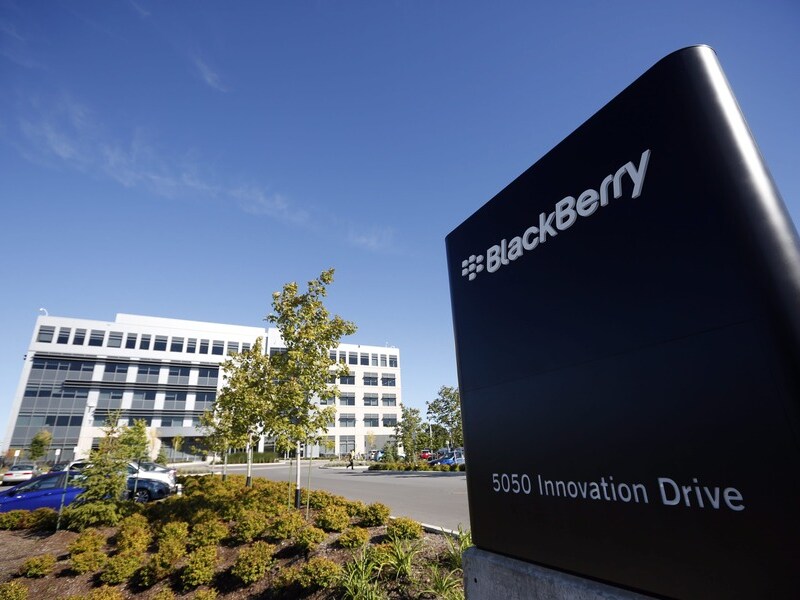 De aandeelhouders van Blackberry voelen zich misleid.