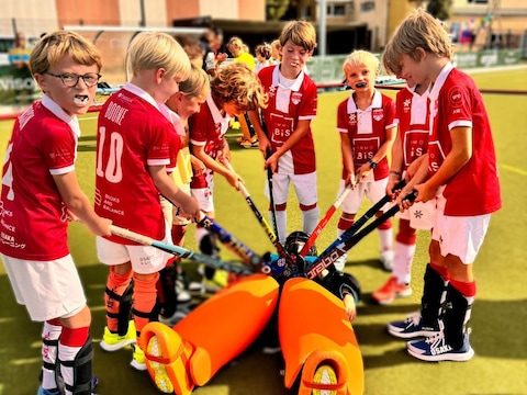Royal Knokke Hockey Club nodigt kinderen en jongeren uit voor gratis proeflessen in september