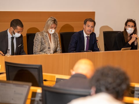 Staatssecretaris voor Asiel en Migratie Sammy Mahdi (CD&V), Defensieminister Ludivine Dedonder (PS), premier Alexander De Croo (Open Vld) en minister van Buitenlandse Zaken Sophie Wilmès (MR)
