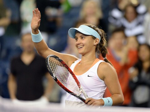 Lauren Davis.