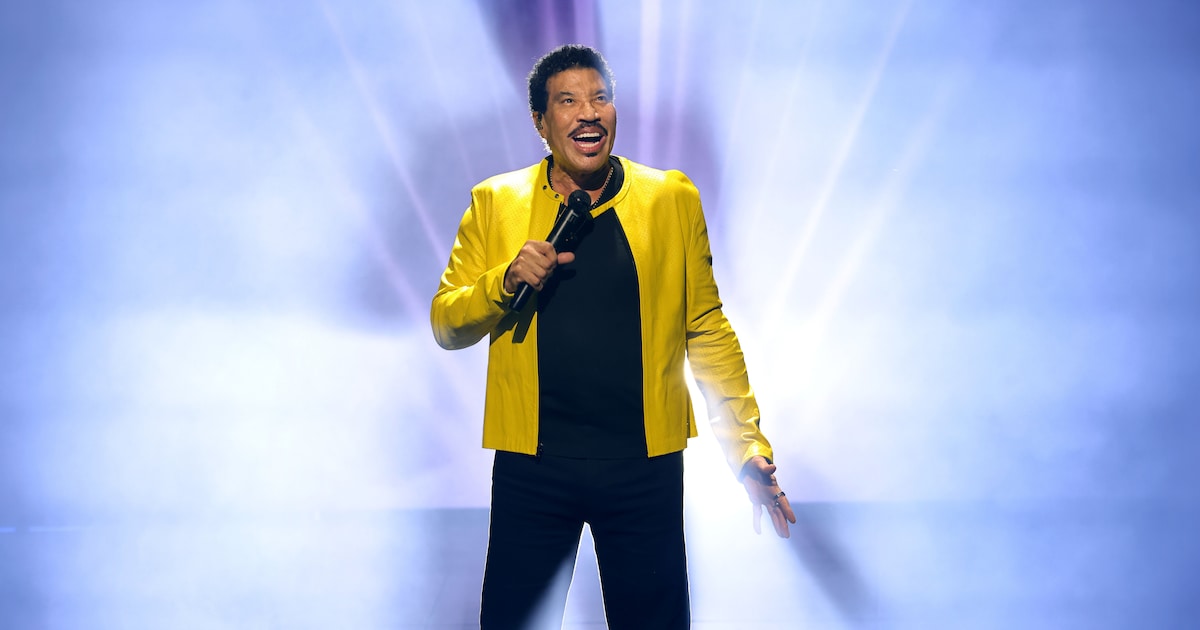 Lionel Richie (77) opgenomen in ziekenhuis na concert in Amerikaanse ...