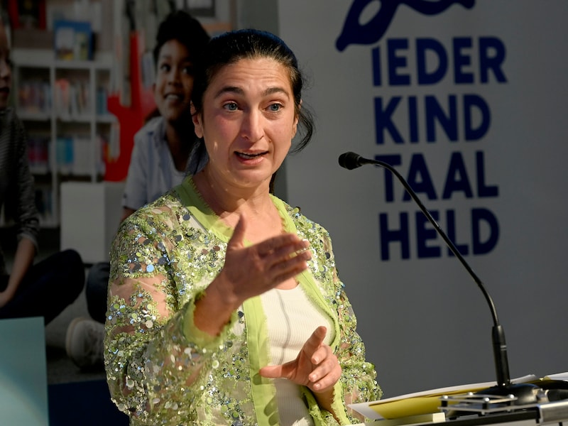 8 op de 10 scholen doen mee aan ‘taalexperts’-initiatief van minister Demir
