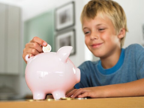 Het gebruik van spaarboekjes moet kinderspel worden.