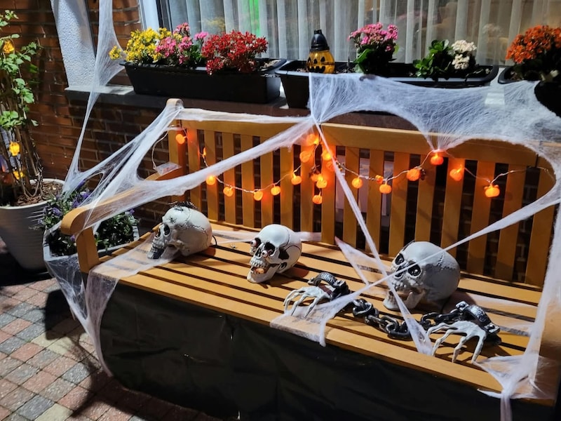 Familie Van Loo-Teirlynck tovert woning om tot echt spookhuis voor Halloween in Gent