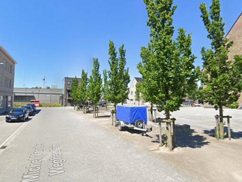 De avondmarkt vindt plaats op het Michel Vanden Wegheplein in Bredene.