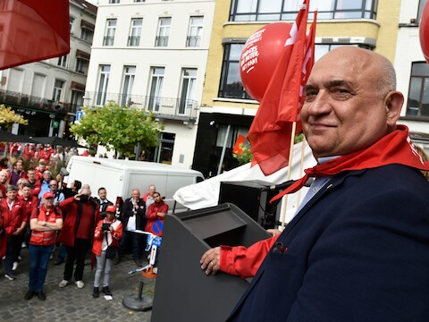 Deze voormiddag vond een militantenactie plaats op het Brusselse Rouppeplein. ABVV-voorzitter Rudy De Leeuw sprak er de honderd aanwezigen toen.
