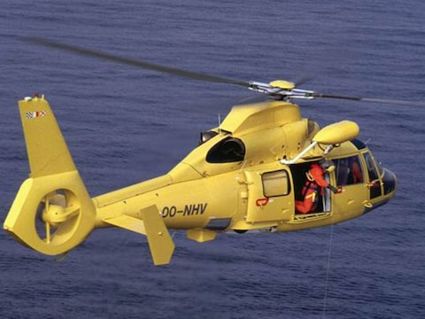 Een helikopter van het bedrijf Noordzee Helikopters Vlaanderen. (20/12/25)