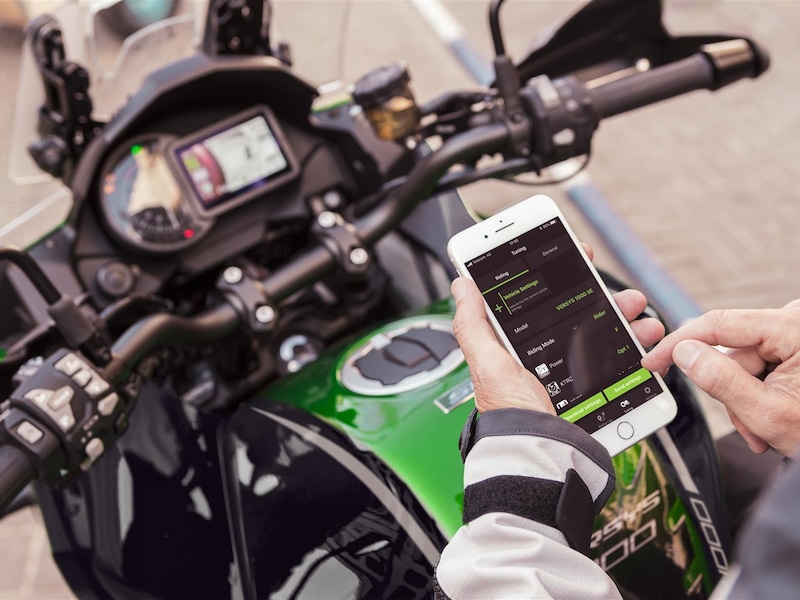 Elektronische rijhulpjes op motorfietsen: “Fabrikanten doen àlles om hun motorfietsen als ‘veiliger’ aan te prijzen. Uiteraard zit er ook een hoop onzin bij”