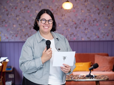 Isabel Depestel zette onlangs de stap van psychologe bij de politie naar fulltime ceremoniespreker en spreekcoach