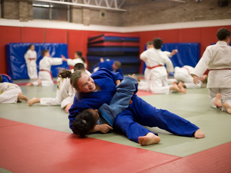 Van judo tot thaiboxing en boogschieten: Rumstse jongeren mogen in september drie keer gratis sporten uitproberen