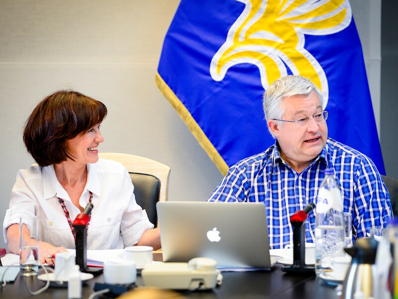 Laurette Onkelinx (PS) en Guy Vanhengel (Open Vld).