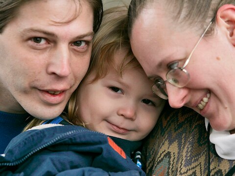 Heath Campbell, zijn vrouw Deborah en de kleine Adolf in 2008.