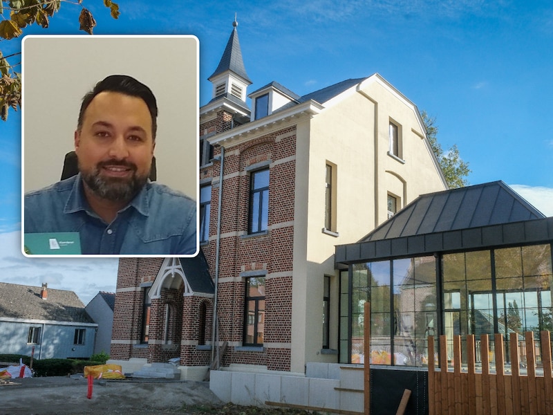 De verbouwingswerken aan de pastorie zijn zo goed als afgerond. Schepen Alihsan Özkan hoopt snel een uitbater voor de pastorie te vinden.