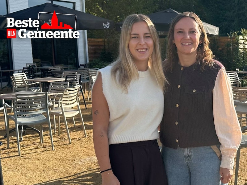 Horecaondernemers Deena en Kayleigh Huygaerts van Papaoutai in Ravels.