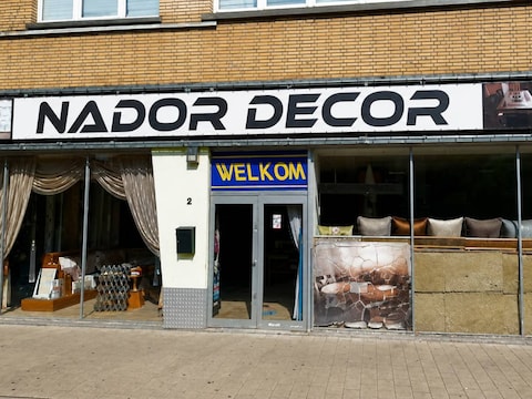 Meubelwinkel Nador Decor in Borgerhout is door het parket verzegeld nadat bleek dat de zaak als dekmantel diende voor drugshandel.
