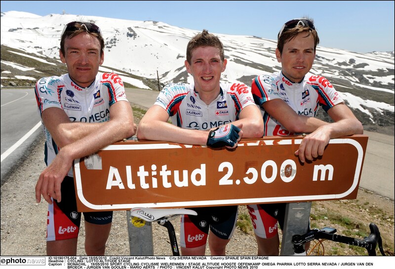 Mario Aerts, Jurgen Van Den Broeck y Jurgen Van Goolen en prácticas en Omega Pharma Lotto en 2010