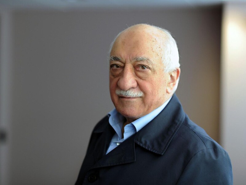 Geestelijk leider Fethullah Gülen heeft wereldwijd miljoenen volgelingen. In Nederland is Rotterdam het epicentrum van zijn beweging.