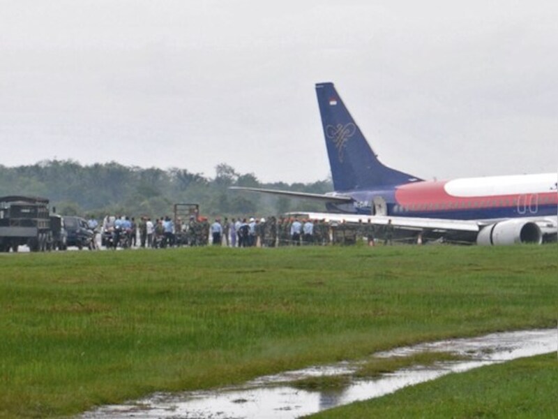In juni schoof nog een toestel van Sriwijaya Air van de landingsbaan (gelukkig zonder erg). Nu liep het weer mis.