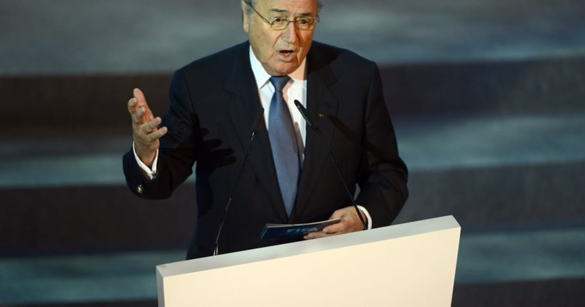 Blatter pleit voor afschaffen alcohol en tabak in het stadion | Sport ...