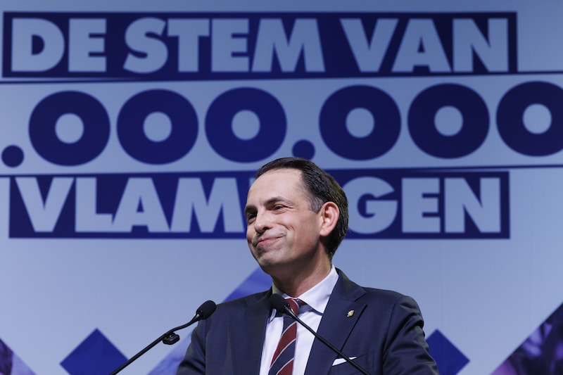 Van Grieken tijdens zijn speech in Oostende zondag.