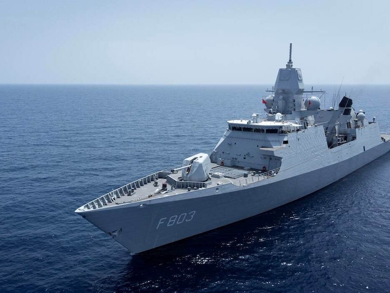 Het Nederlandse marineschip Zr. Ms. Tromp.