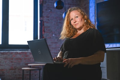Rekening van Ellie (45) leeggeplunderd na valse vacature: “Ik moest 2 euro overschrijven en plots was ik alles kwijt”