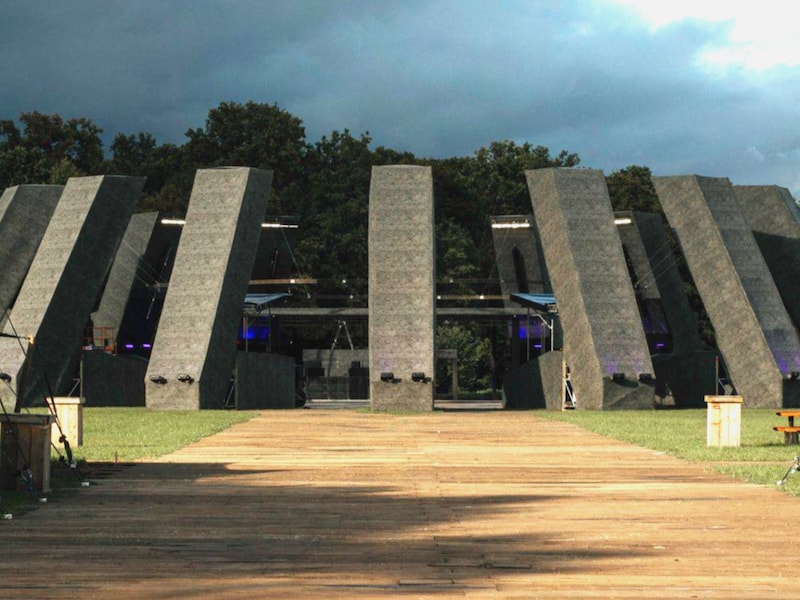 Inspiratie uit Stonehenge en ook dit jaar geen gsm’s: Voodoo Village zet mysterie en beleving centraal op jubileumeditie