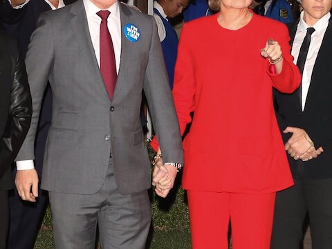 Orlando Bloom en Katy Perry gingen als Bill en Hillary Clinton.