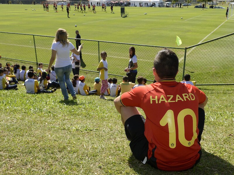 Lucca Piva (17), Braziliaanse fan uit Mogi das Cruzes van Eden Hazard.