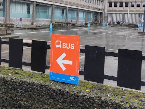 Vervangbussen nemen tijdens drie weekends in augustus het treinverkeer tussen Leuven en Heist-op-den-Berg over. Ook in Begijnendijk wordt halt gehouden.