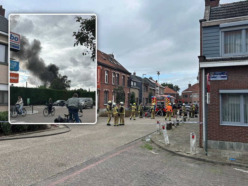 Brandweer Zone Rand was snel ter plaatse in de Venstraat., Inzet: De brand was van ver te zien.