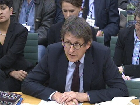 Volgens Alan Rusbridger schrijft The Guardian momenteel nog aan een groot verhaal rond de informatie uit de documenten die Snowden de krant bezorgde.