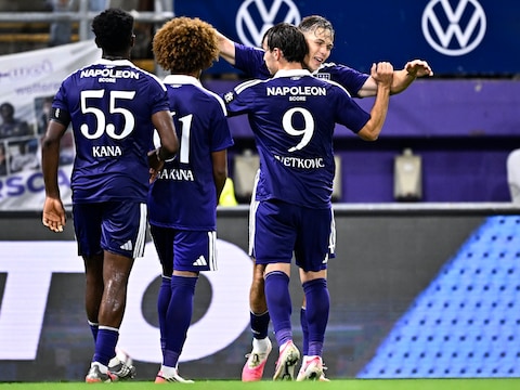 Vrolijk word je er (nog) niet van: Anderlecht wint in eigen huis met het kleinste verschil van KV Kortrijk