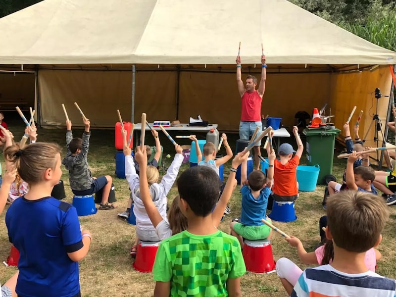 Familiefestival Buitensporig strijkt neer op A Station