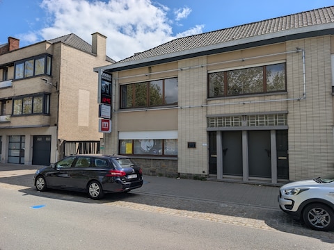 In de voormalige decoratiewinkel wil VZW Attawba een ontmoetingscentrum maken