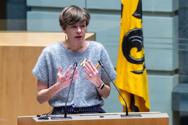 Cieltje Van Achter, ministra flamenca de Medios de Comunicación.