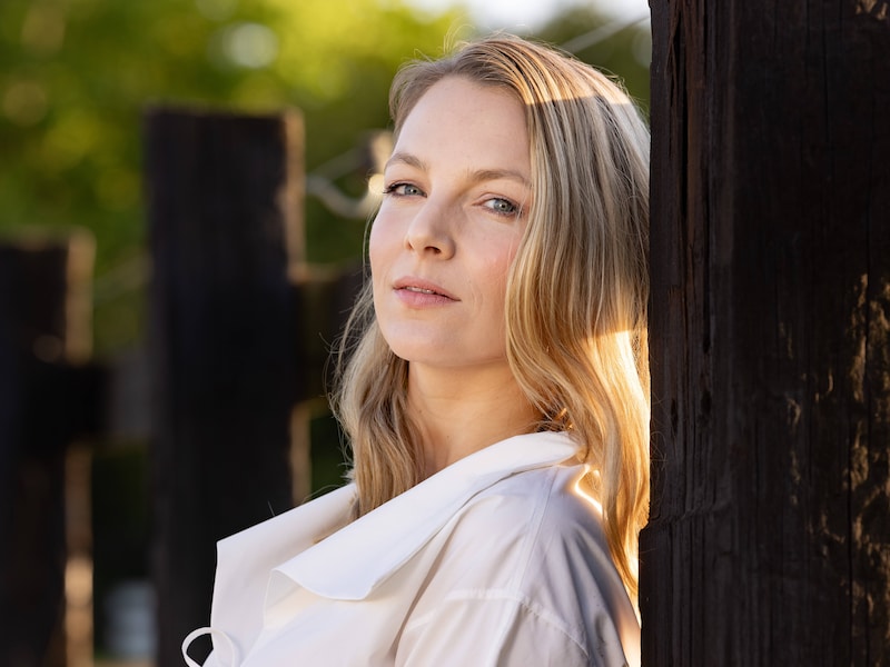 “Het geheime recept bestaat niet”: journaliste Hannelore Simoens spreekt in nieuw boek ‘Girlcrush’ met vrouwen aan de top