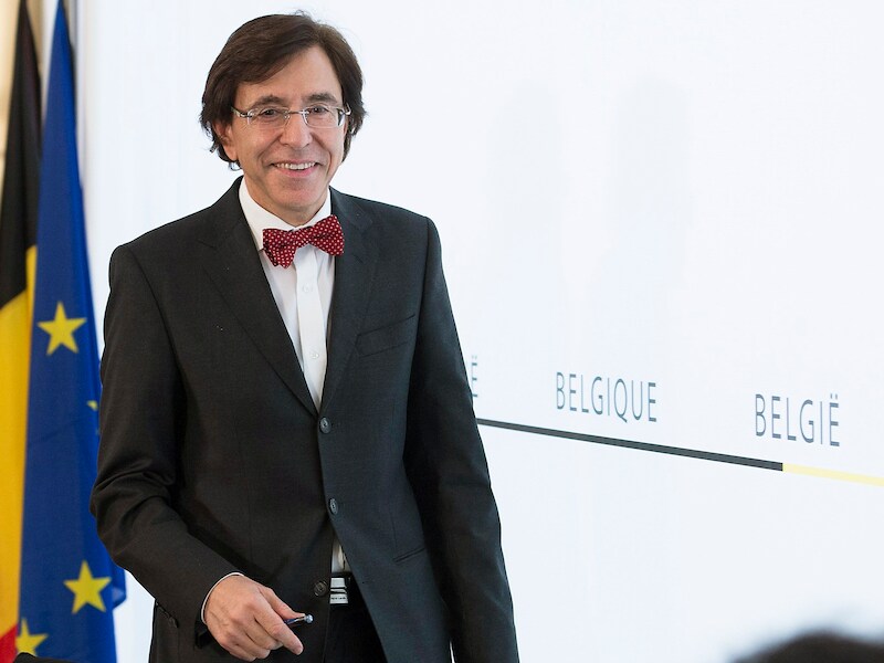 Premier Elio Di Rupo (PS).