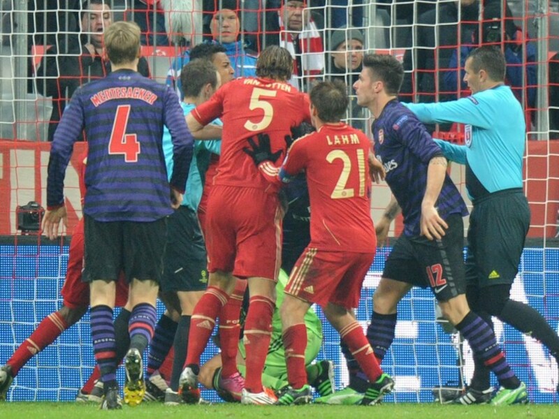 Een opstootje na de 0-2 voor Arsenal.