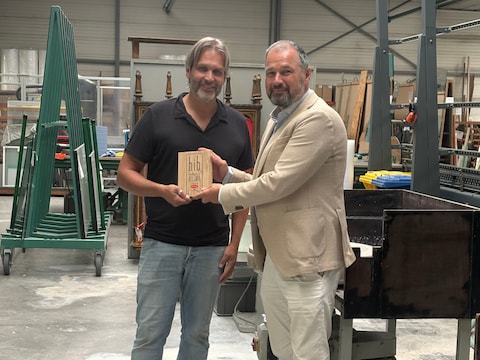 Glaswerken De Grom ontvangt het UNIZO authenticiteitslabel 'Handmade in Belgium'