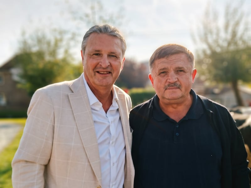 Burgemeesters Vander Elst (Bertem) en Mughiurus (Tăut) zagen elkaar onlangs op de jaarmarkt