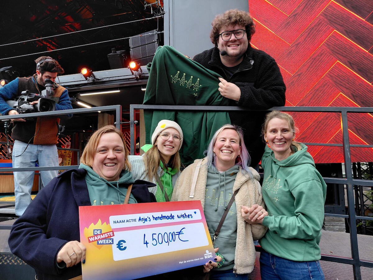 Nierpatiënt Anja en vriendinnen zamelen 4.500 euro in voor De Warmste ...