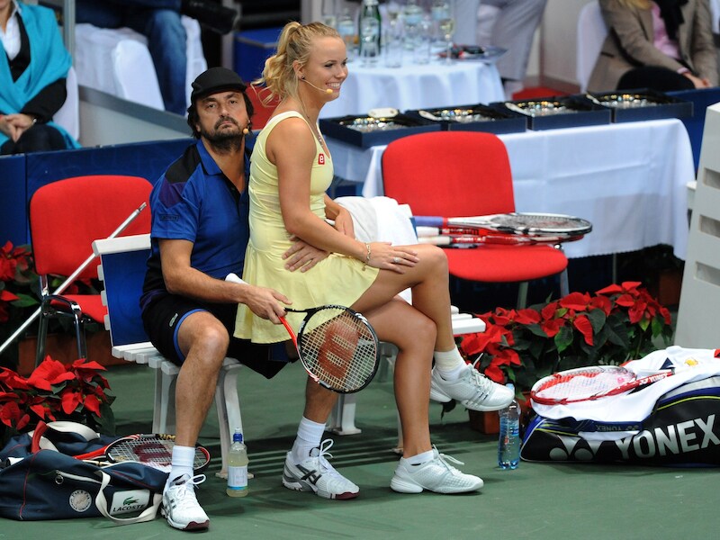 Leconte is altijd te vinden voor fratsen, zoals hier met Wozniacki.