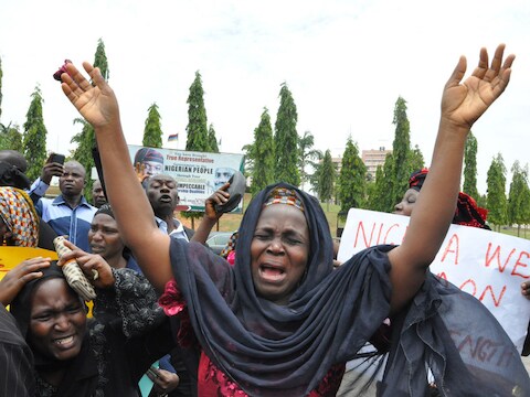 Moeders van de ontvoerde meisjes demonstreren in Abuja, Nigeria.