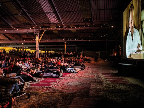Cinema Urbana is terug aan het Kattendijkdok. 